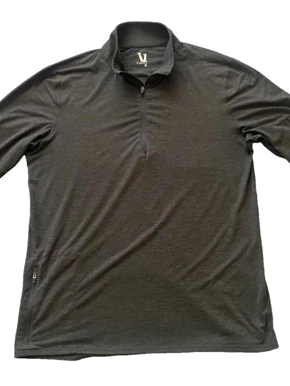 Vuori Men's Medium Ease Performance Half 1/4 Zip Pullover Charcoal Heather Grey
